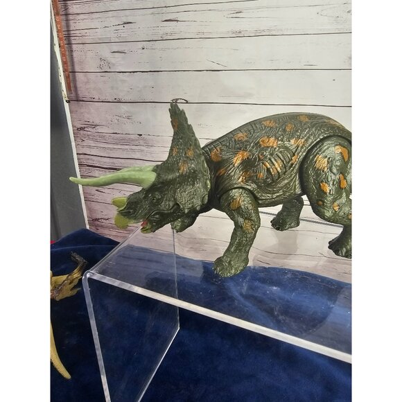 Kid Galaxy Dinosaur TRICERATOPS Poseable Realistic 6 inch tall - Picture 3 of 6